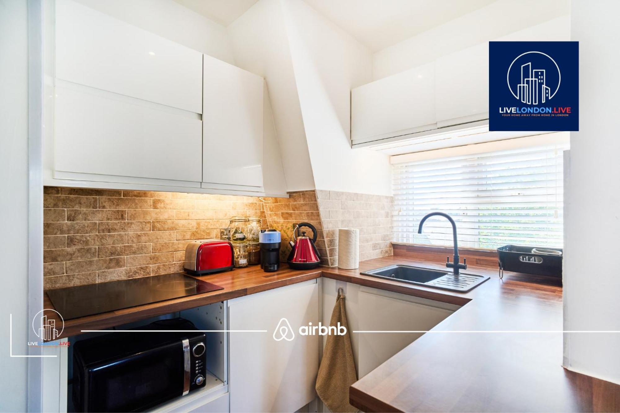 Last-minute Escapes L New Launch L Reserve Now L Summer L Sleeps Up To 4 L Business Family Live Short Lets & Serviced Appartement